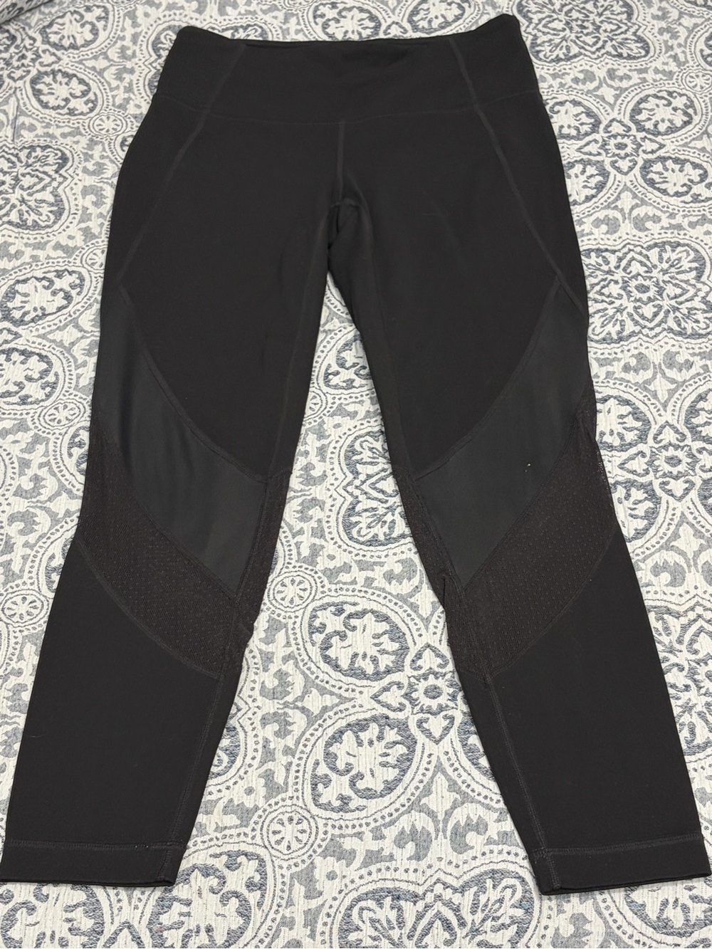 Athleta Black Mesh Cropped Athletic Leggings Small